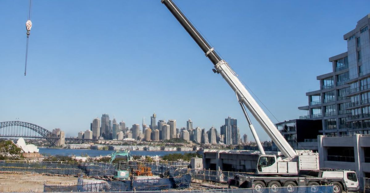 Mobile Crane Hire in Sydney: How to Choose the Right Crane for Your Construction Site